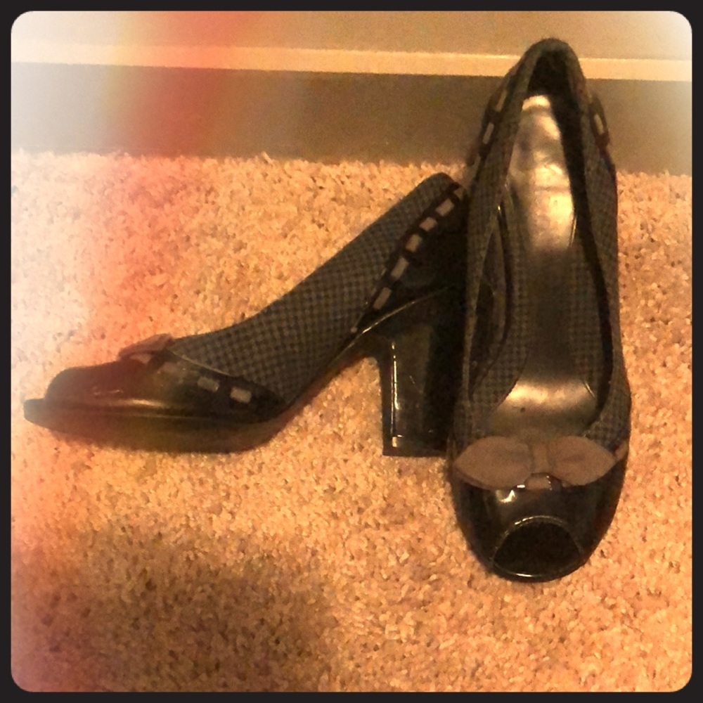 Size 8 Mudd Heels